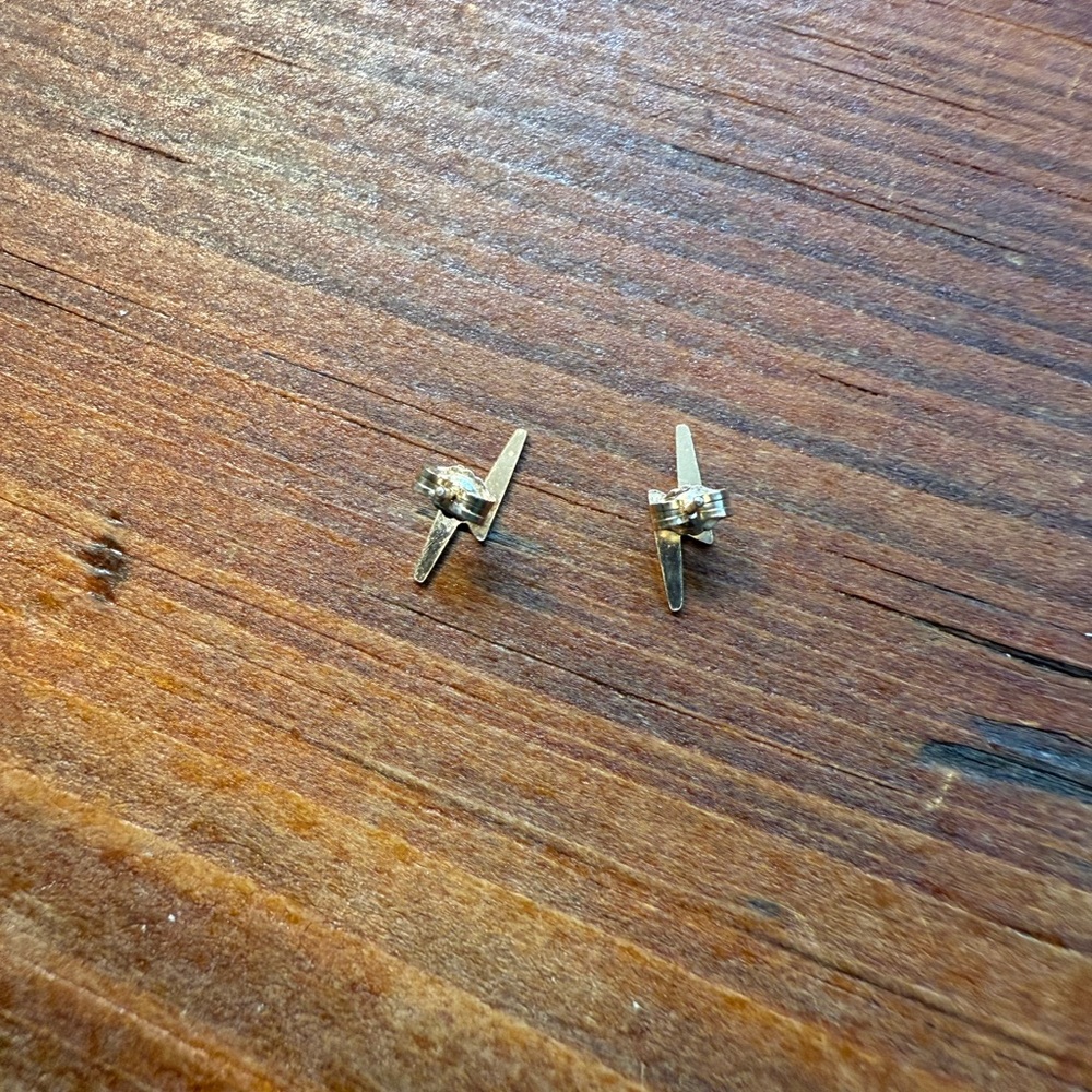 14k Solid Gold Lightning Bolt Earrings - image 5